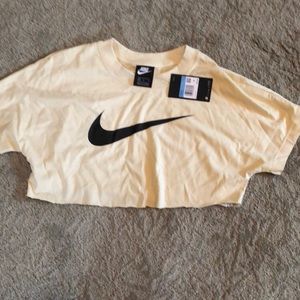 Nike tee